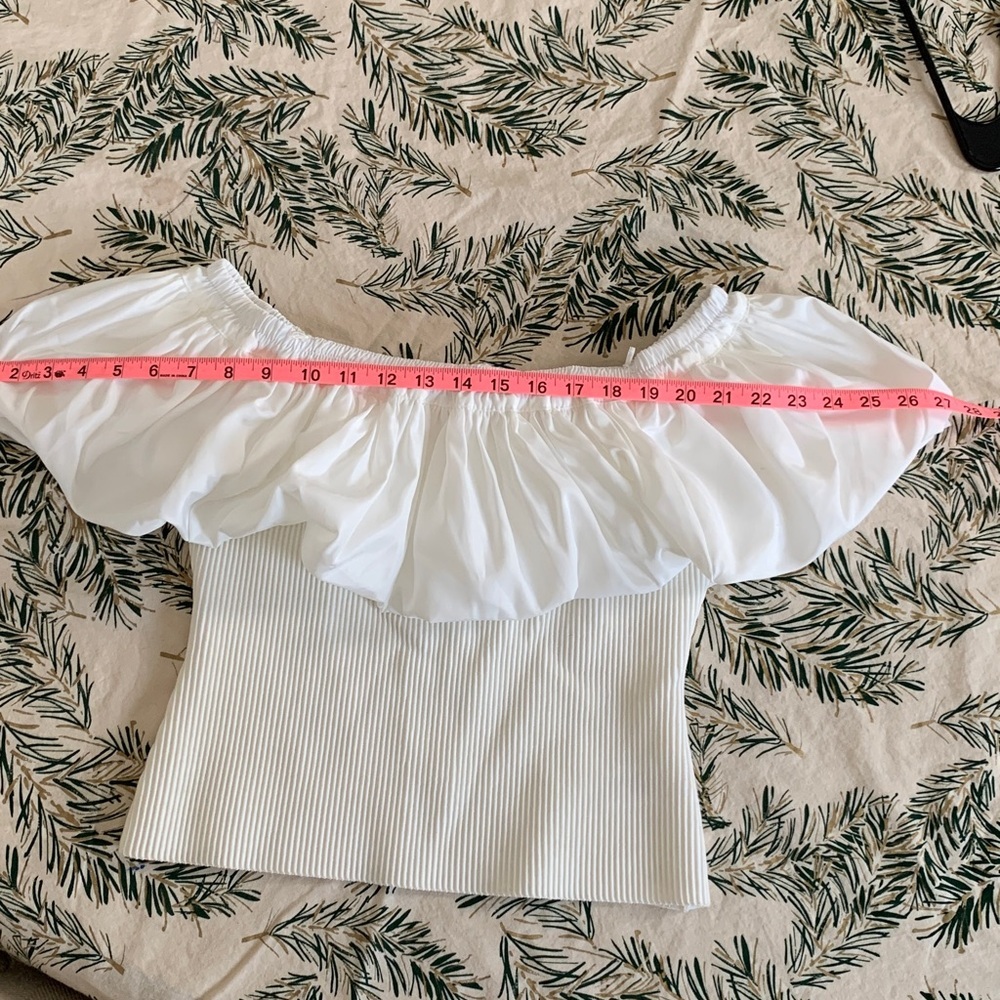 ASTR the Label Cherie White Off Shoulder Ruffle Top Large - Picture 9 of 9